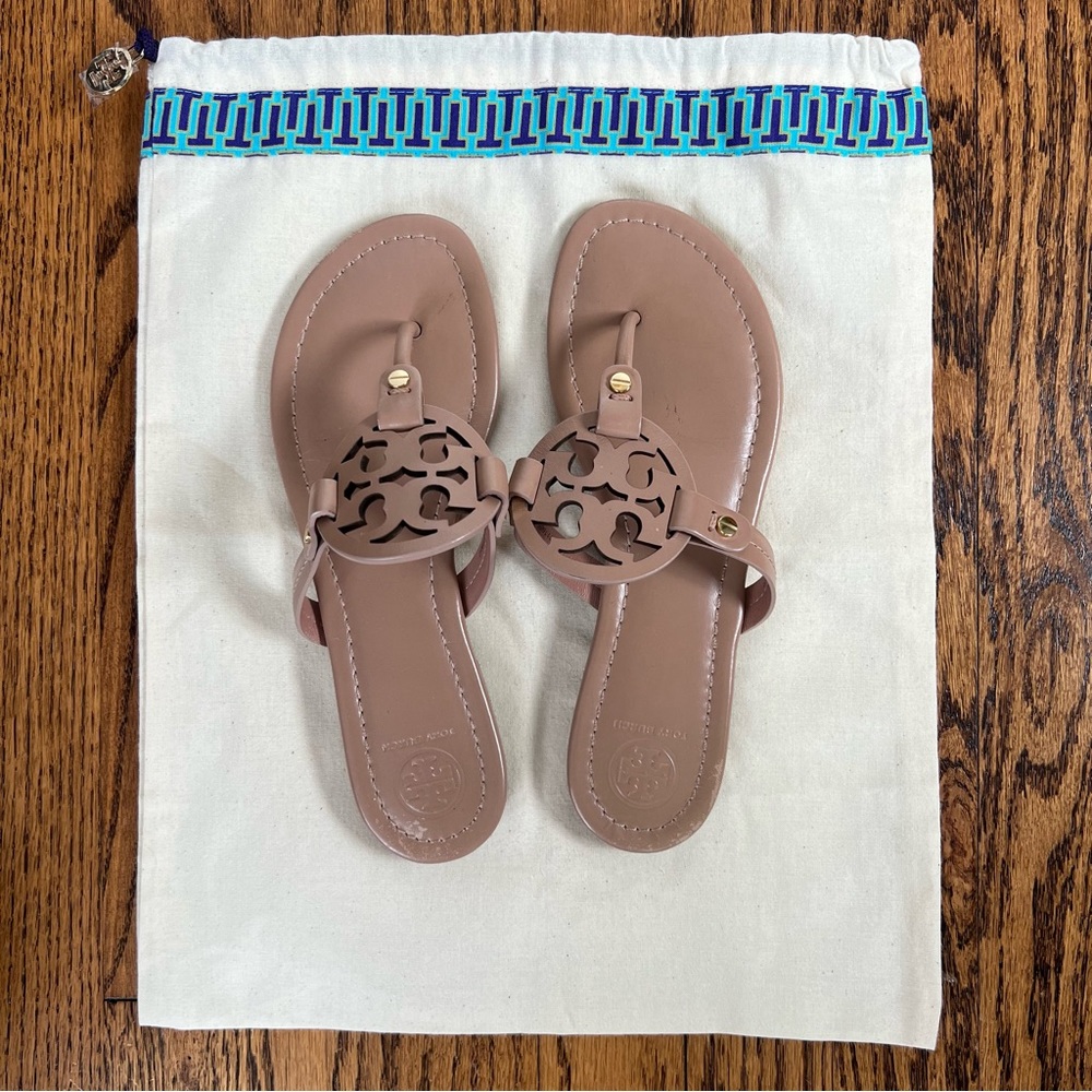 Tory Burch Tan Leather Miller Sandals Flip Flops Size US 7.5 Dust Bag Included